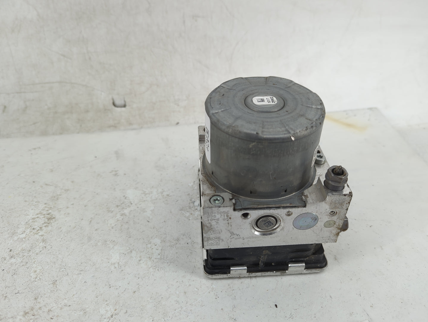 2021 Volkswagen Atlas ABS Pump Control Module Replacement P/N:5G0 614 517 GB Fits Fits 2020 OEM Used Auto Parts - Oemusedaut