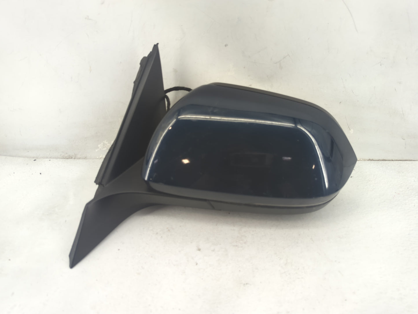 2021 Volkswagen Atlas Driver Side View Mirror - Left Door Mirror OEM Used - Oemusedautoparts1.com