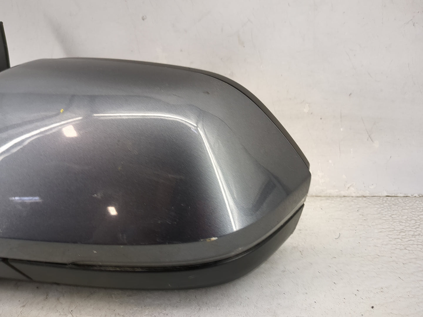 2021 Volkswagen Atlas Driver Side View Mirror - Left Door Mirror OEM Used - Oemusedautoparts1.com