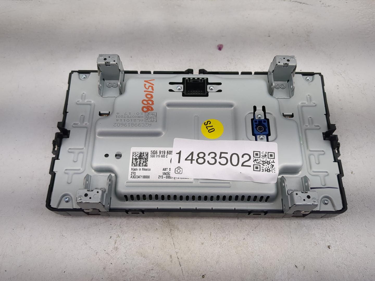 2018-2022 Volkswagen Atlas Information Display Screen 1483502 - Oemusedautoparts1.com