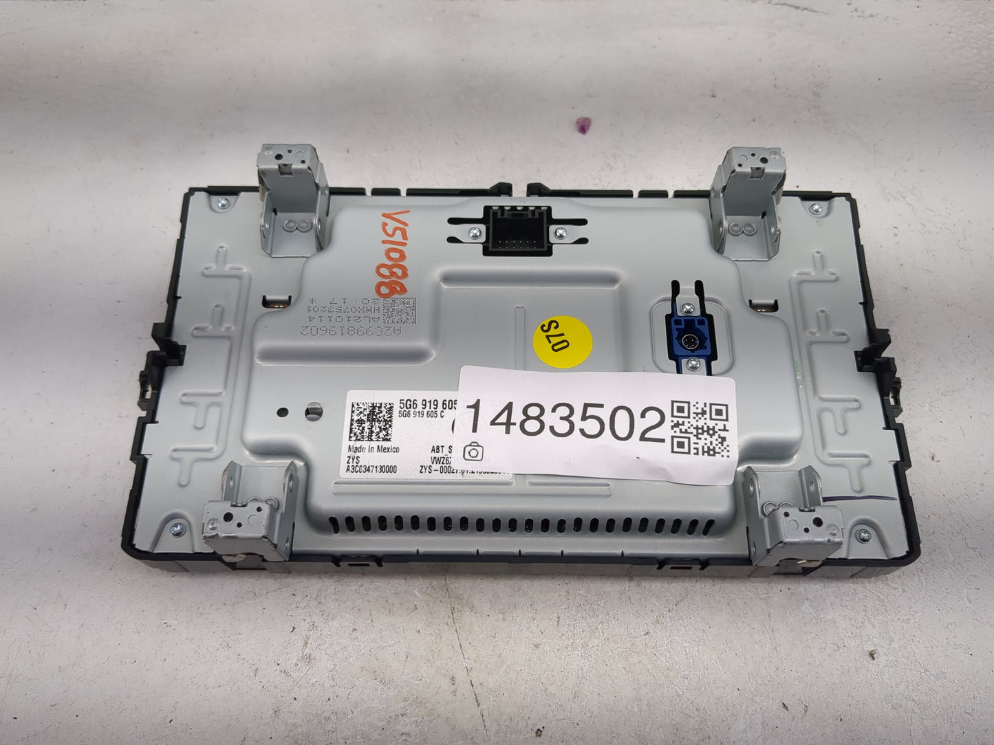 2018-2022 Volkswagen Atlas Information Display Screen 1483502 - Oemusedautoparts1.com
