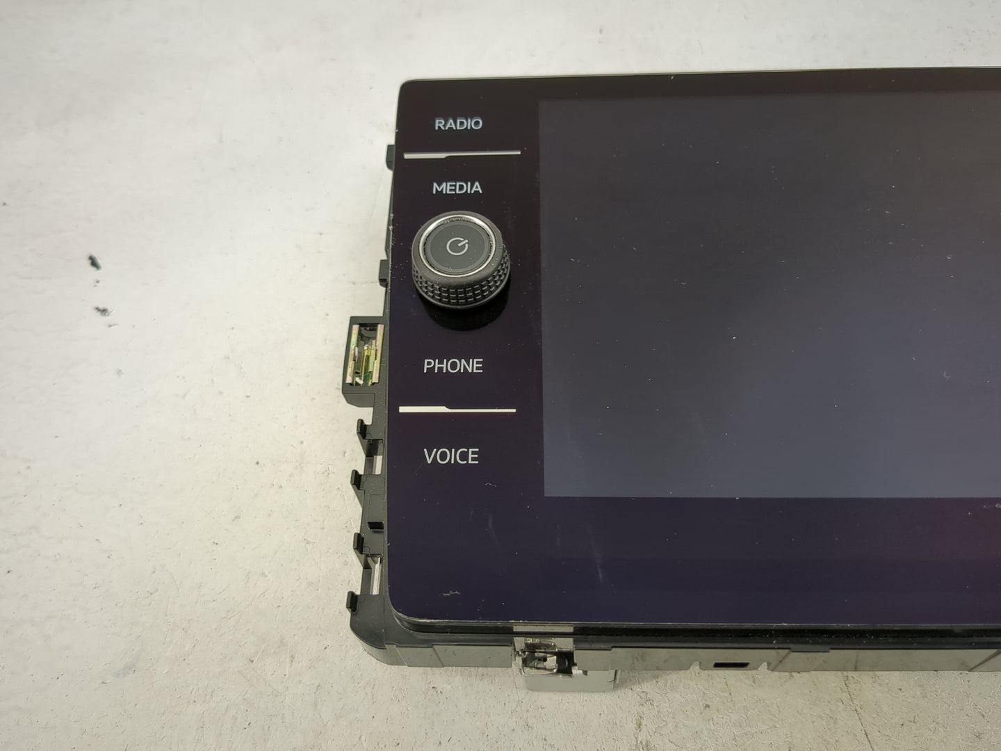 Volkswagen Atlas Information Display Screen 1483508 - Oemusedautoparts1.com