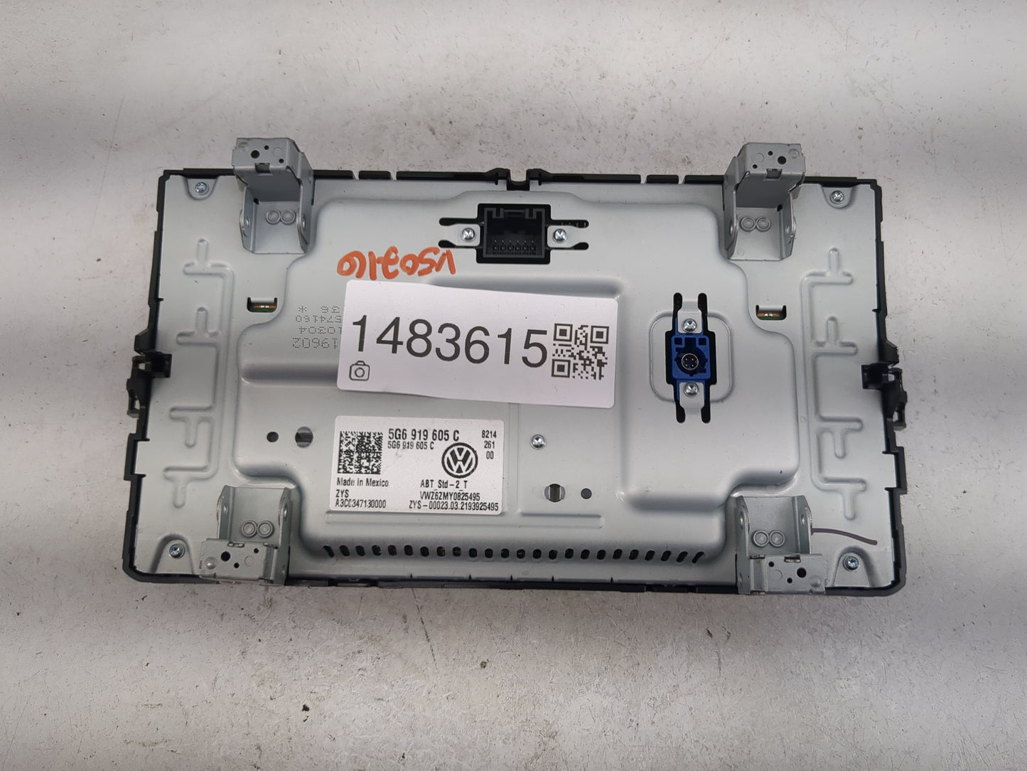 2018-2022 Volkswagen Atlas Information Display Screen 1483615 - Oemusedautoparts1.com
