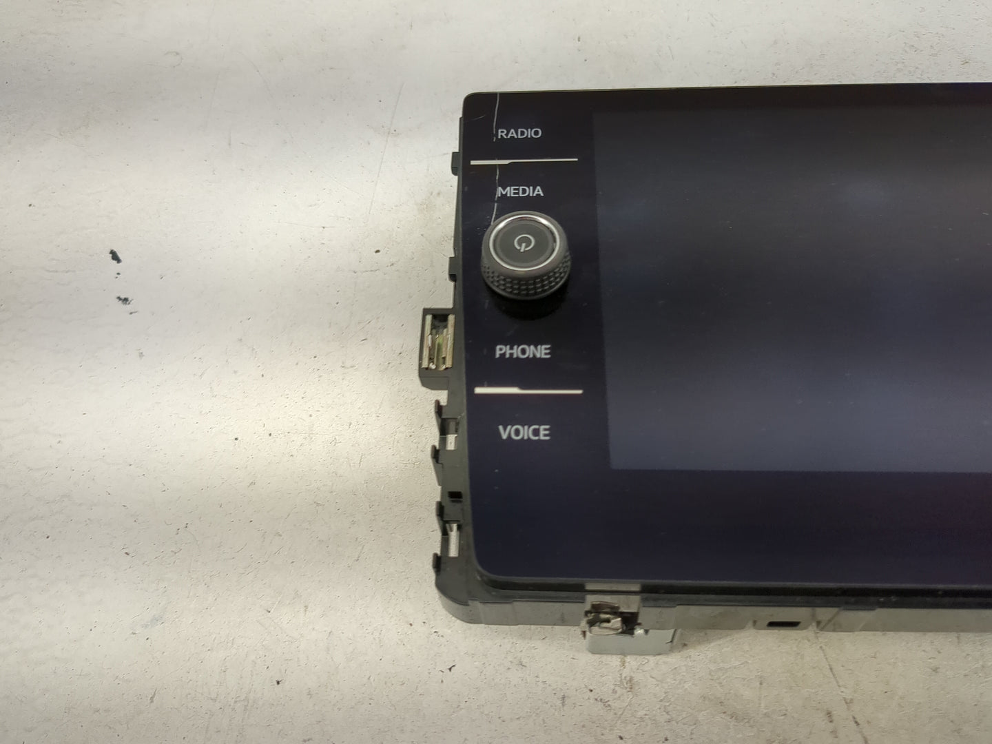 2018-2022 Volkswagen Atlas Information Display Screen 1483616 - Oemusedautoparts1.com