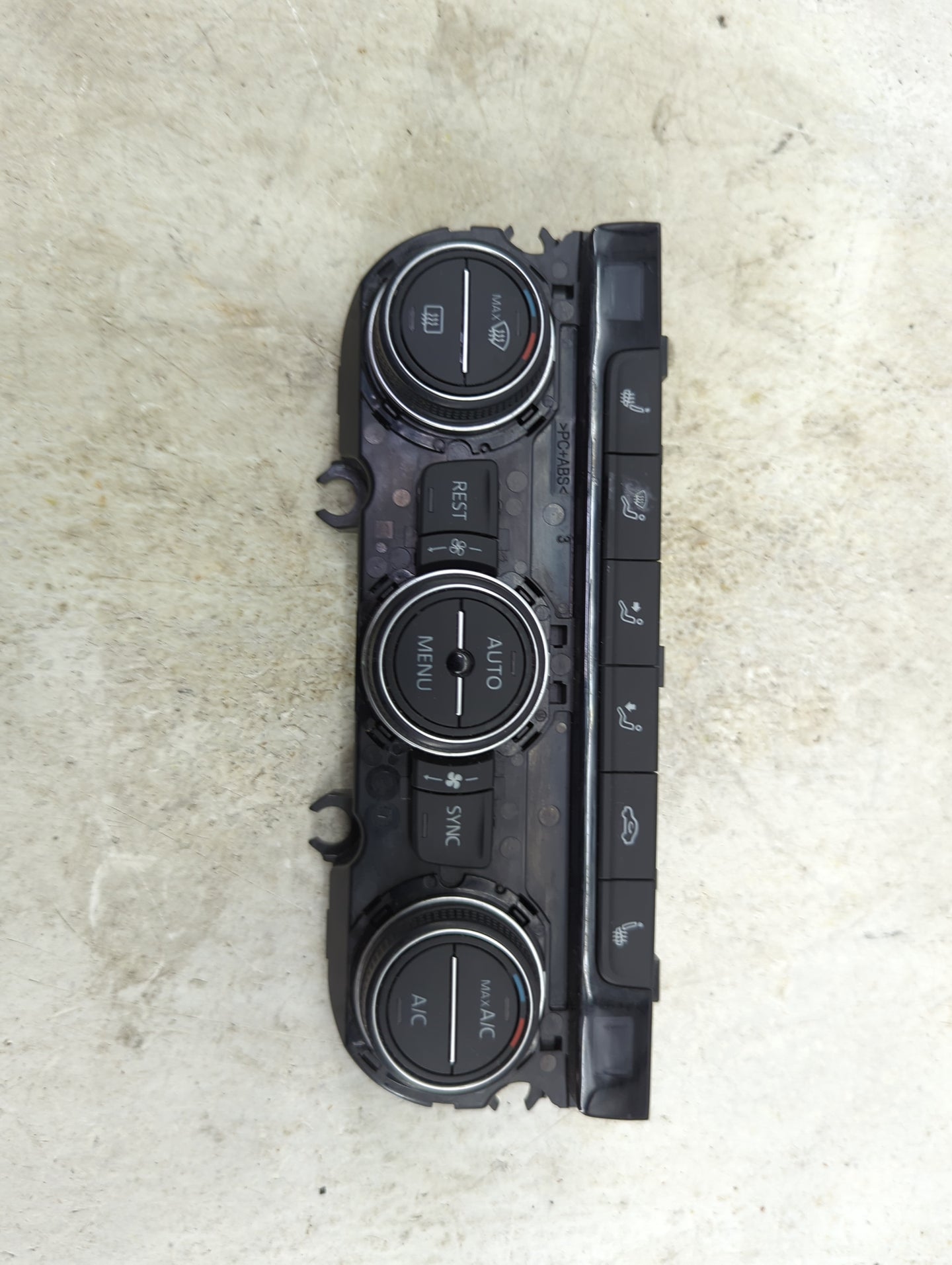 2021 Volkswagen Atlas Climate Control Module Temperature AC/Heater Replacement P/N:3CN907044AA 5HB013565-40 Fits OEM Used Au