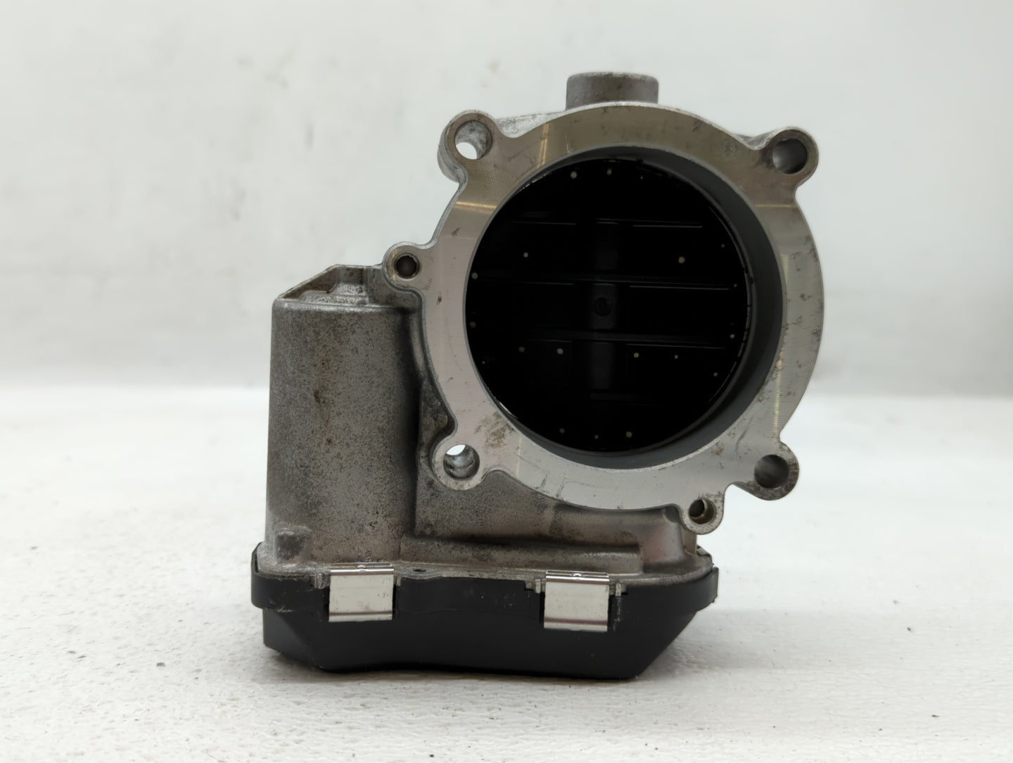 2018-2022 Volkswagen Atlas Throttle Body P/N:03H 133 062 C Fits OEM Used Auto Parts - Oemusedautoparts1.com