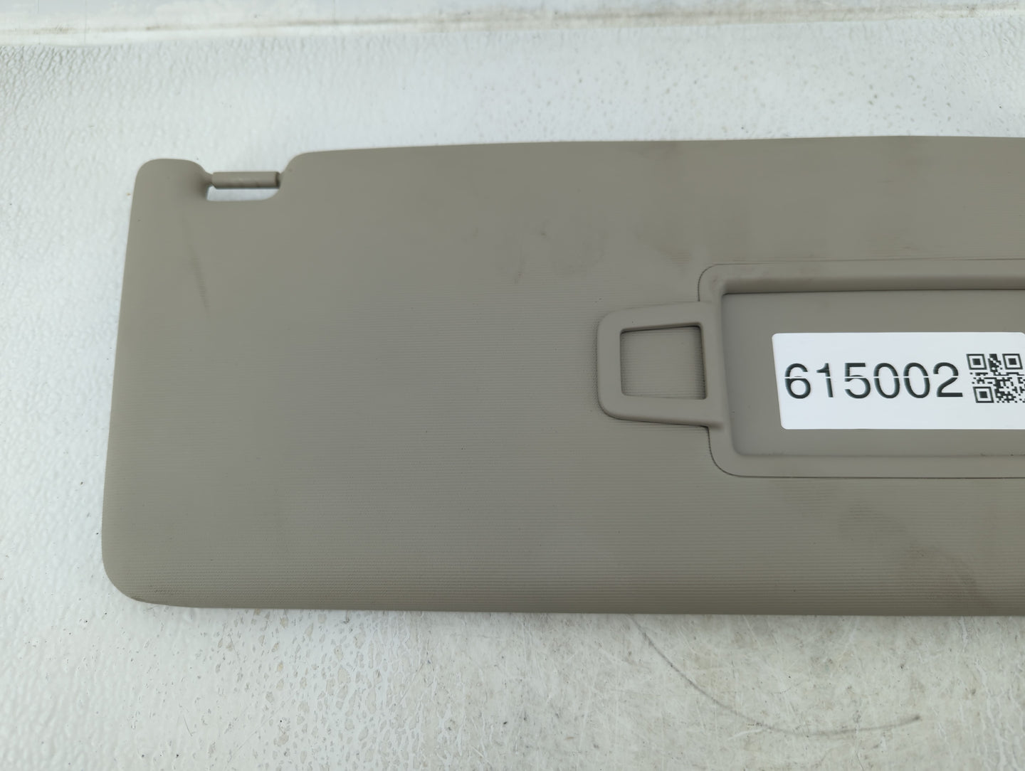 2018-2022 Volkswagen Atlas Sun Visor Shade Replacement Passenger Right Mirror Fits Fits 2018 2019 2020 2021 2022 OEM Used Au
