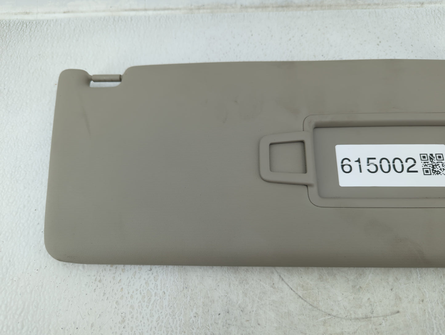 2018-2022 Volkswagen Atlas Sun Visor Shade Replacement Passenger Right Mirror Fits Fits 2018 2019 2020 2021 2022 OEM Used Au