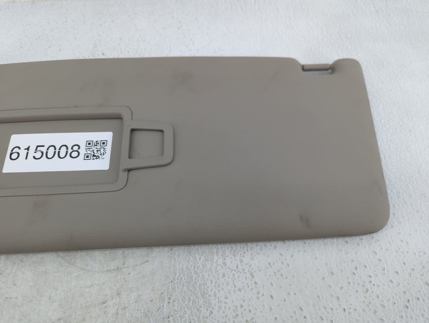 2020-2022 Volkswagen Atlas Sun Visor Shade Replacement Driver Left Mirror Fits Fits 2020 2021 2022 OEM Used Auto Parts - Oem