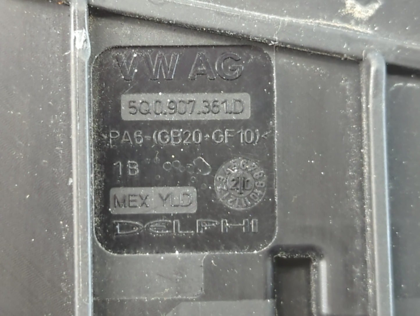 2020-2022 Volkswagen Atlas Fusebox Fuse Box Panel Relay Module P/N:5Q0 907 361 D Fits Fits 2020 2021 2022 OEM Used Auto Part