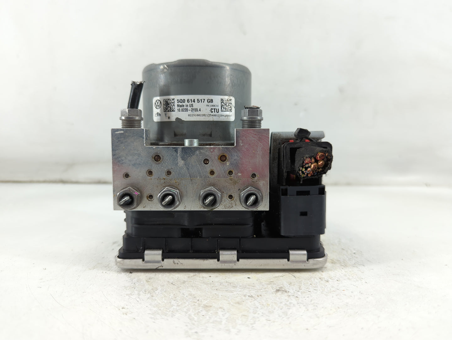 2021 Volkswagen Atlas ABS Pump Control Module Replacement P/N:5Q0 614 517 GB Fits Fits 2020 OEM Used Auto Parts - Oemusedaut