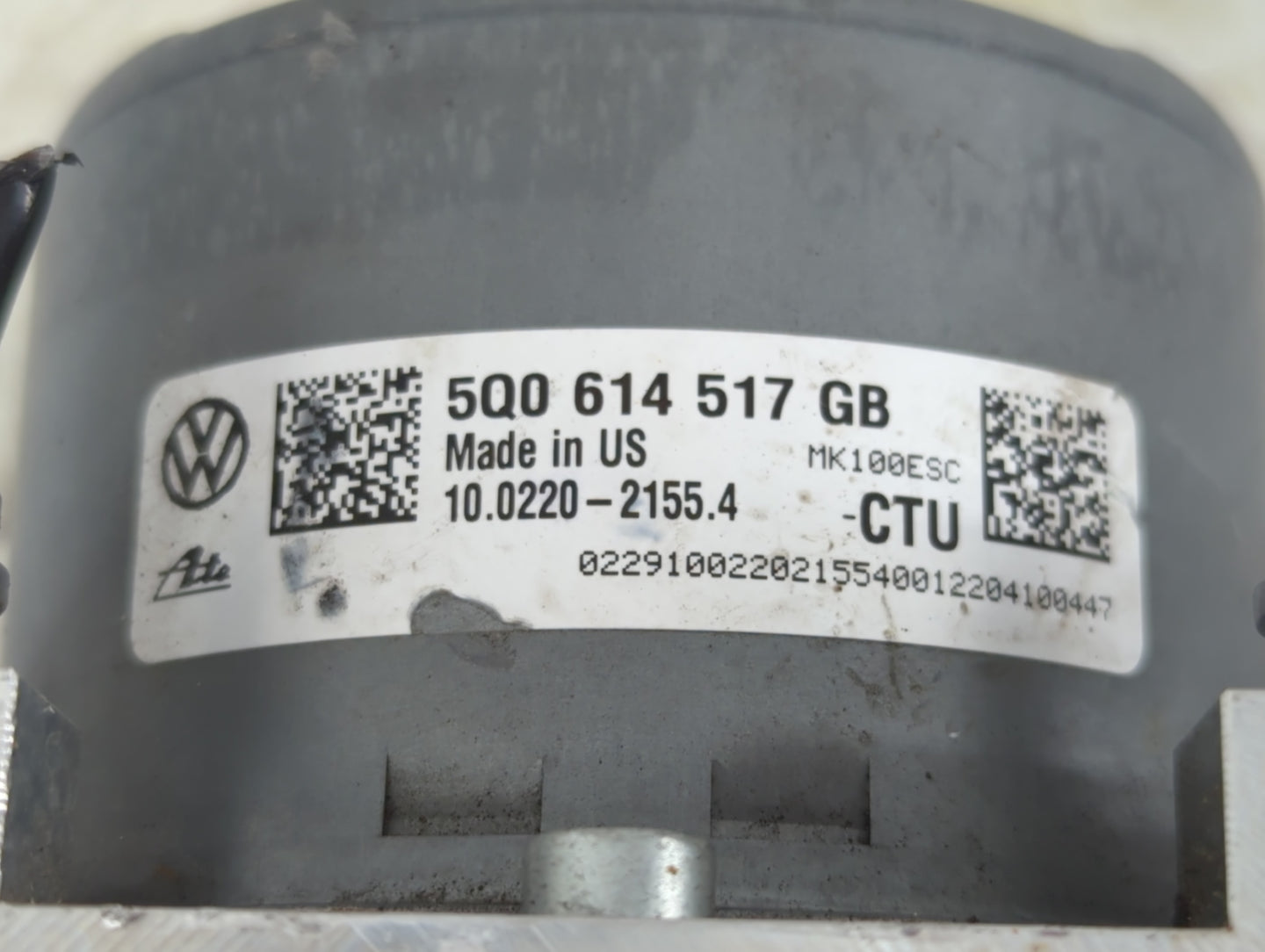 2021 Volkswagen Atlas ABS Pump Control Module Replacement P/N:5Q0 614 517 GB Fits Fits 2020 OEM Used Auto Parts - Oemusedaut