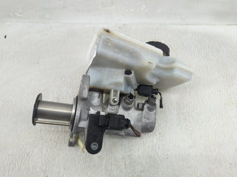 compare product 2020-2022 Volkswagen Atlas Cross Sport Brake Master Cylinder 1278058