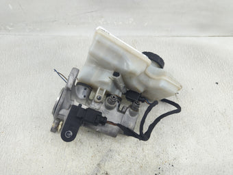 compare product 2020-2022 Volkswagen Atlas Cross Sport Brake Master Cylinder 1290497