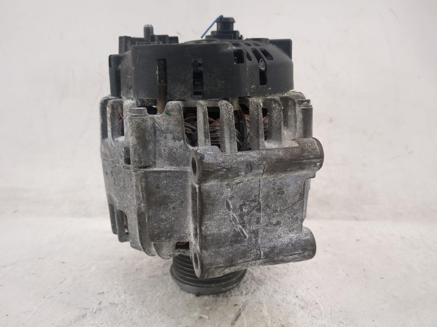 2021-2022 Volkswagen Atlas Cross Sport Alternator Replacement Generator Charging Assembly Engine OEM Fits OEM Used Auto Part