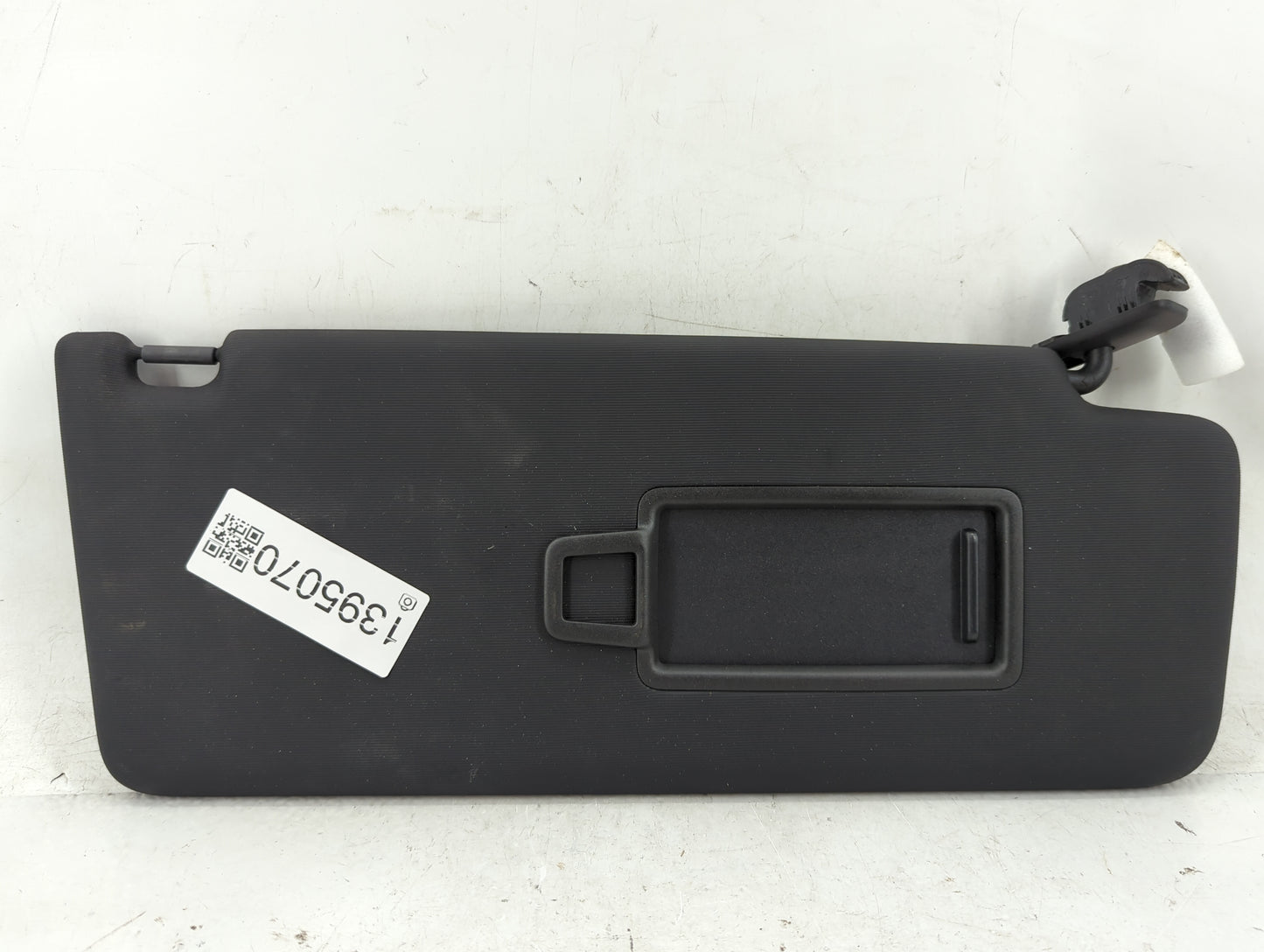 2020-2022 Volkswagen Atlas Cross Sport Sun Visor Shade Replacement Passenger Right Mirror Fits Fits 2018 2019 2020 2021 2022