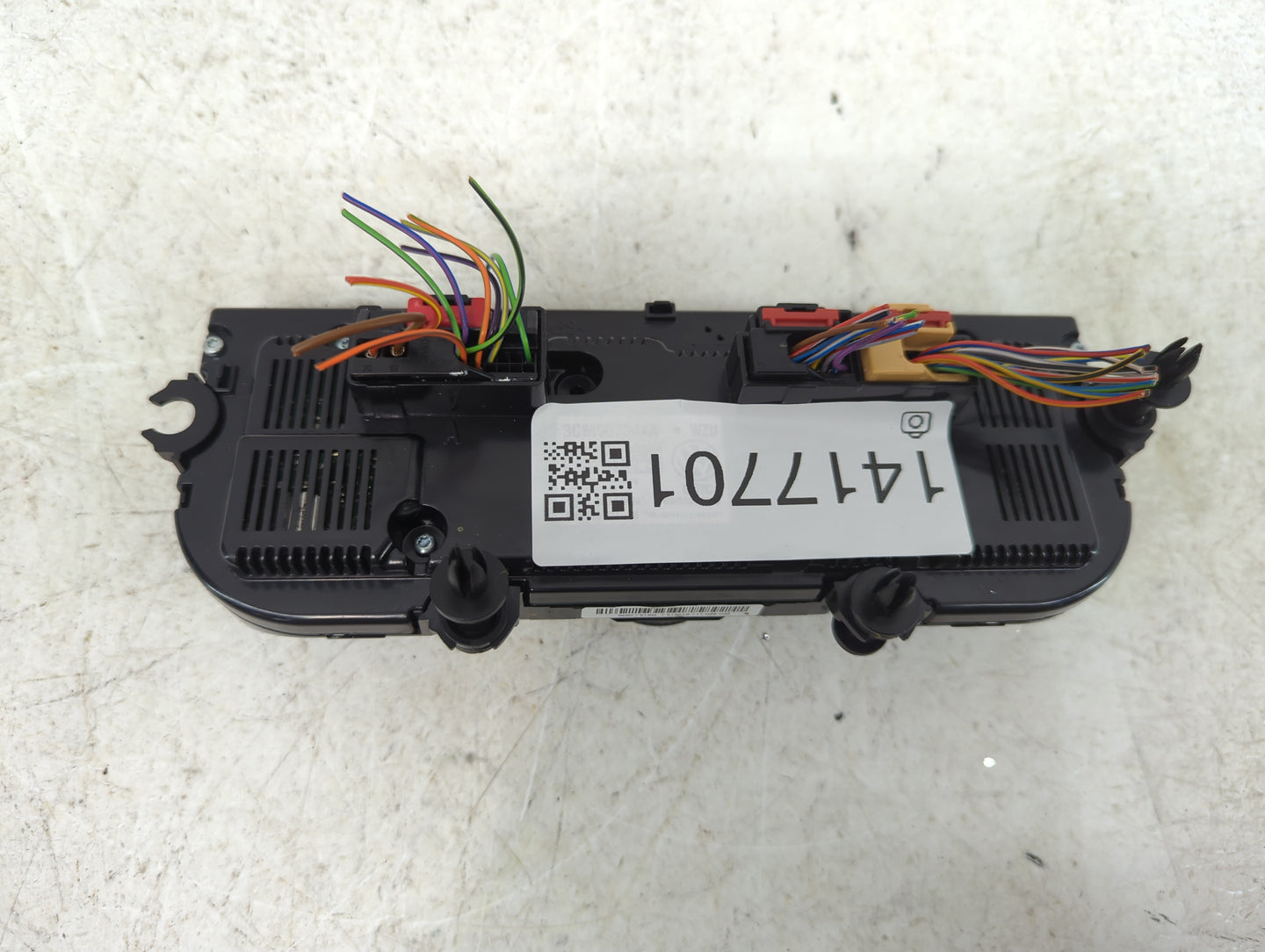 2020-2022 Volkswagen Atlas Cross Sport Climate Control Module Temperature AC/Heater Replacement P/N:3CM907044A Fits OEM Used