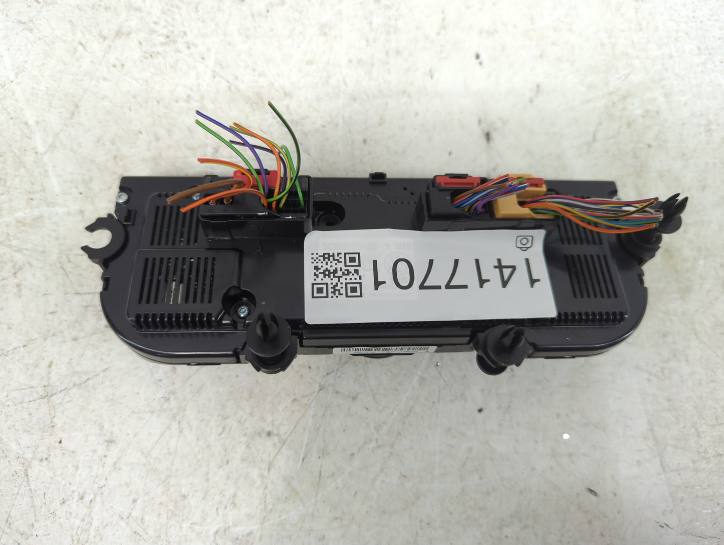 2020-2022 Volkswagen Atlas Cross Sport Climate Control Module Temperature AC/Heater Replacement P/N:3CM907044A Fits OEM Used