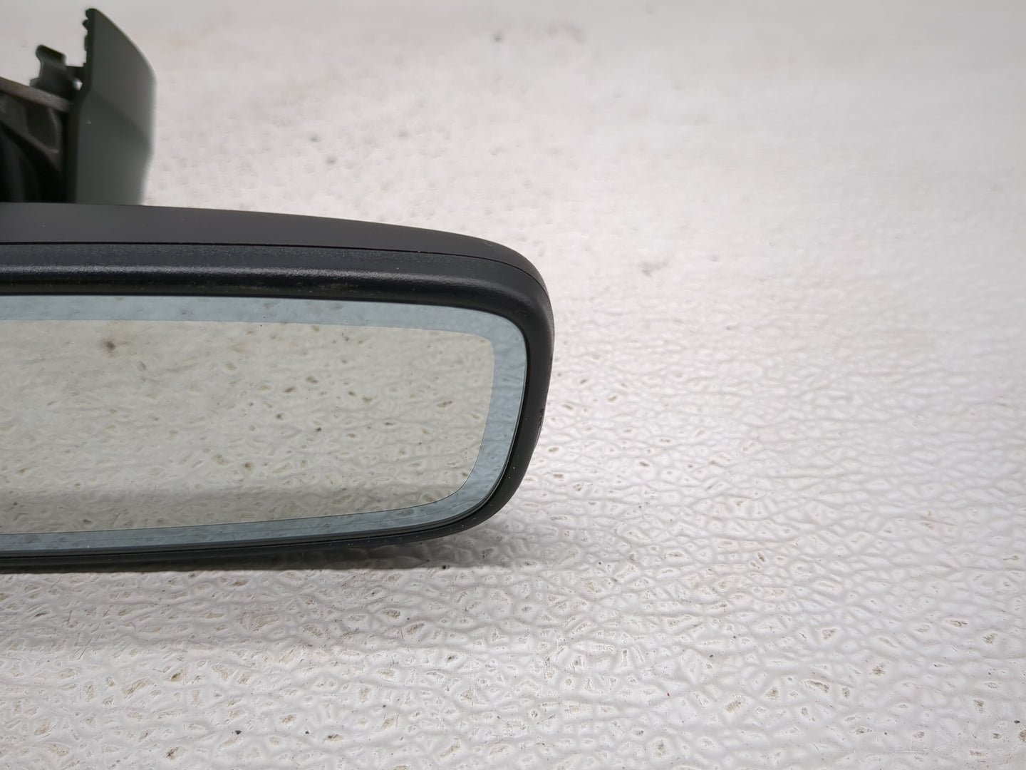 2020-2022 Volkswagen Atlas Cross Sport Interior Rear View Mirror Replacement OEM Fits Fits 2020 2021 2022 OEM Used Auto Part