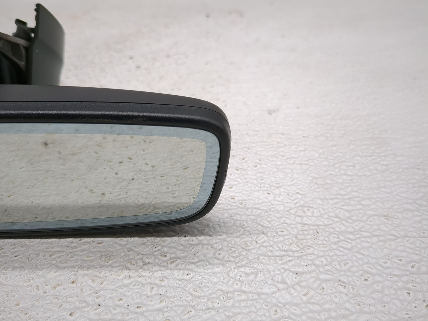 2020-2022 Volkswagen Atlas Cross Sport Interior Rear View Mirror Replacement OEM Fits Fits 2020 2021 2022 OEM Used Auto Part