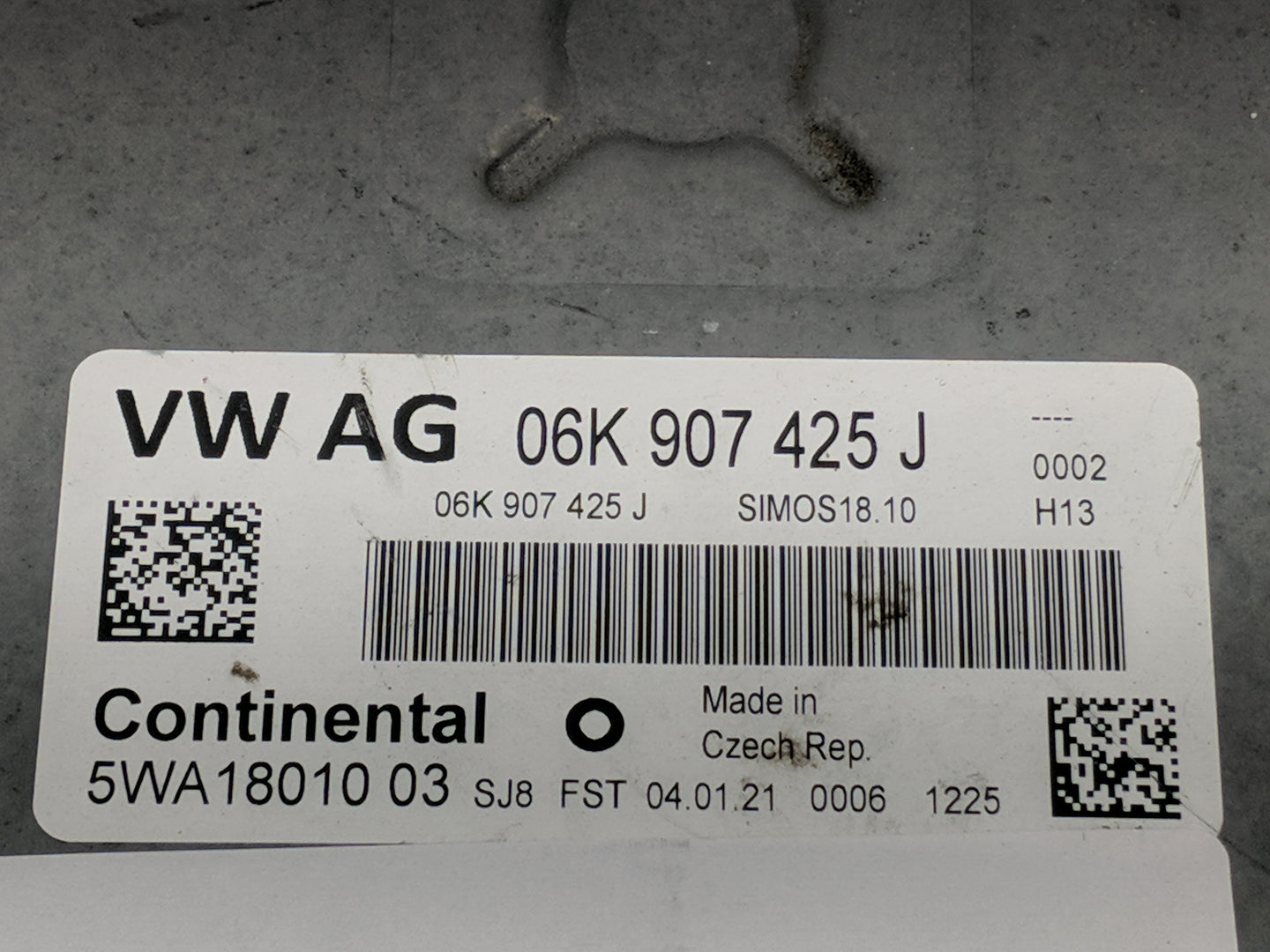 2021 Volkswagen Atlas Cross Sport PCM Engine Control Computer ECU ECM PCU OEM P/N:06K907425J 5WA18010 Fits OEM Used Auto Par