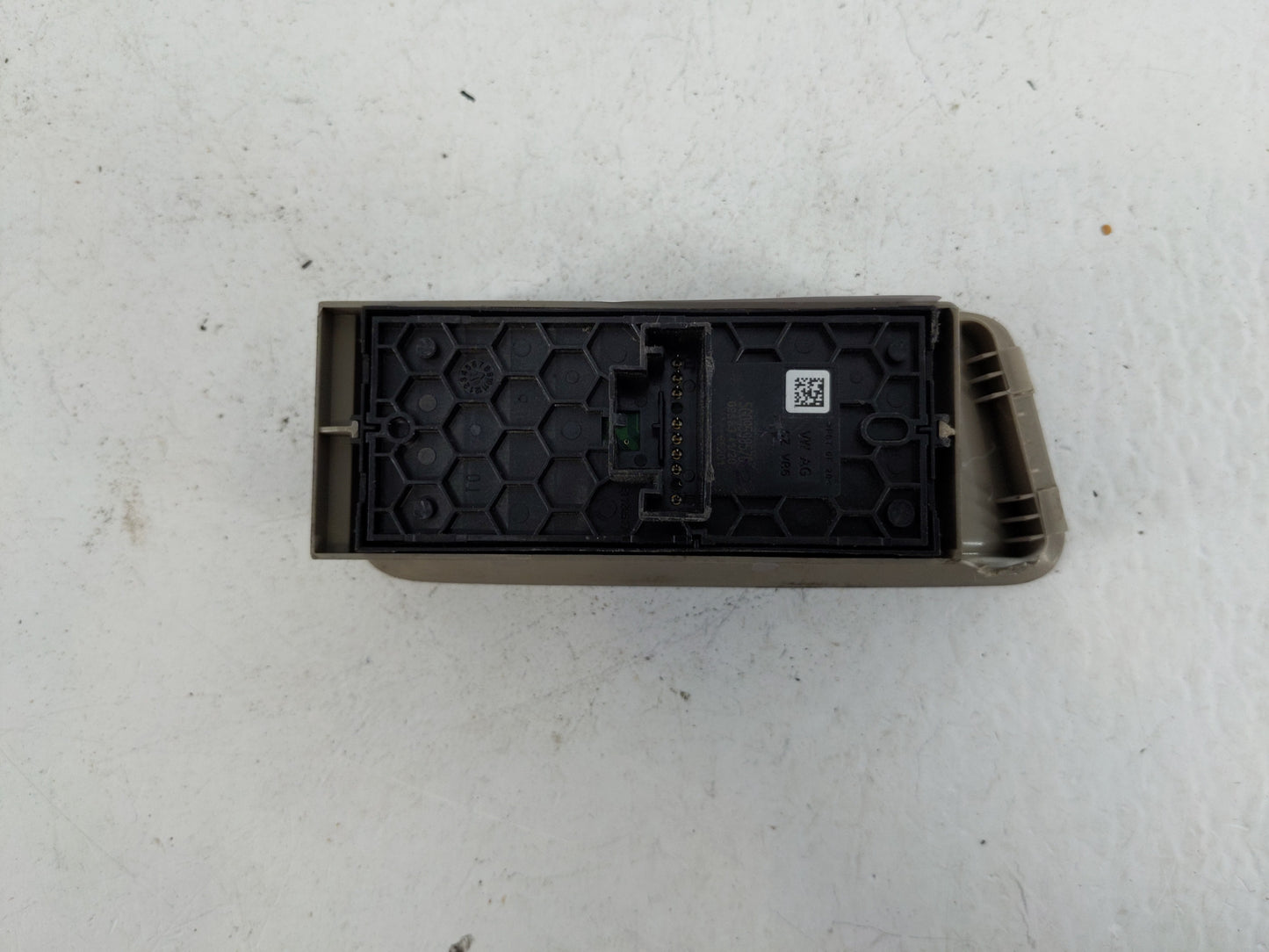 2018-2019 Volkswagen Golf Master Power Window Switch Replacement Driver Side Left P/N:5G0959857C Fits OEM Used Auto Parts - 