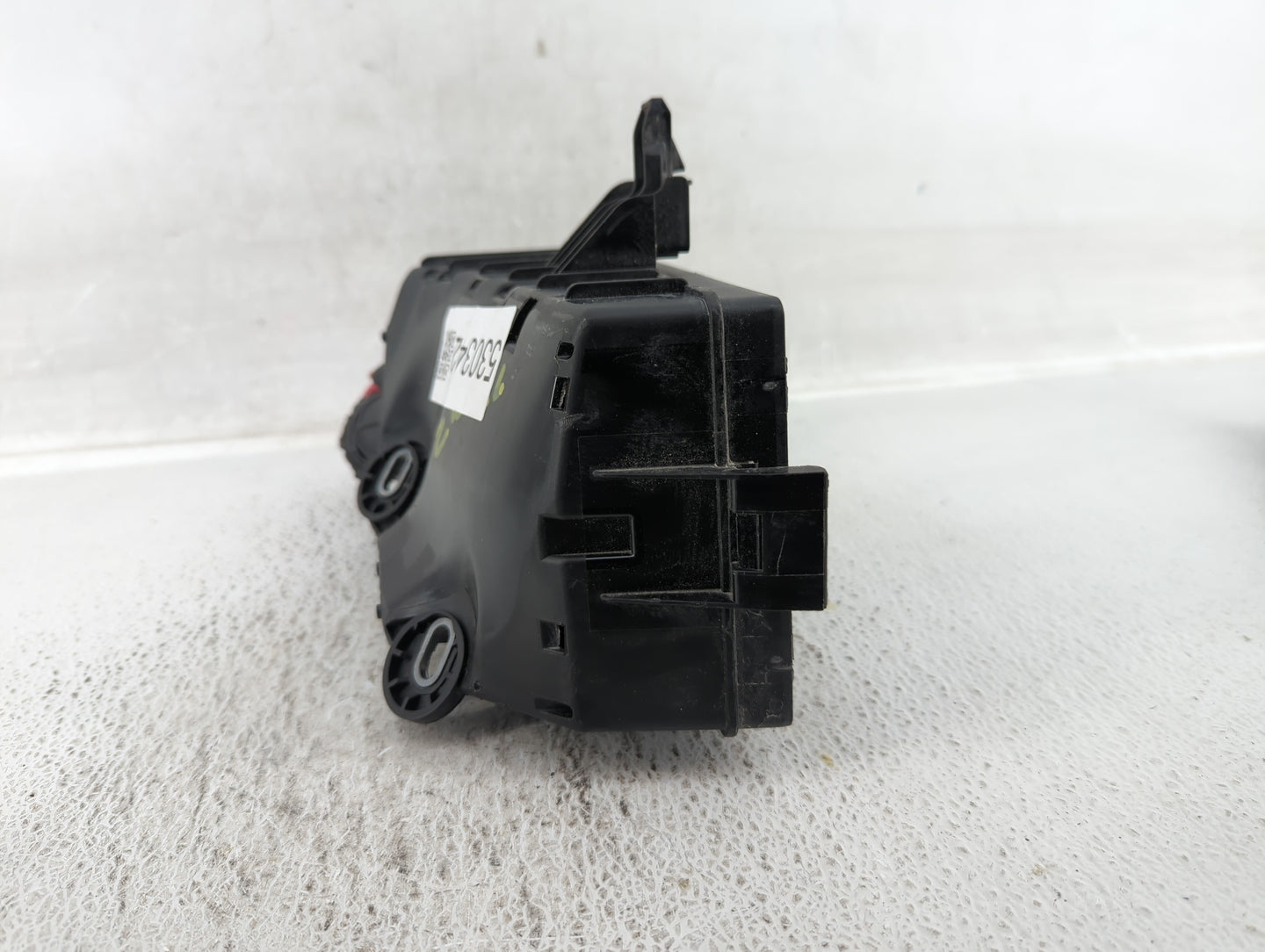 2021 Volkswagen Golf Fusebox Fuse Box Panel Relay Module Fits OEM Used Auto Parts - Oemusedautoparts1.com