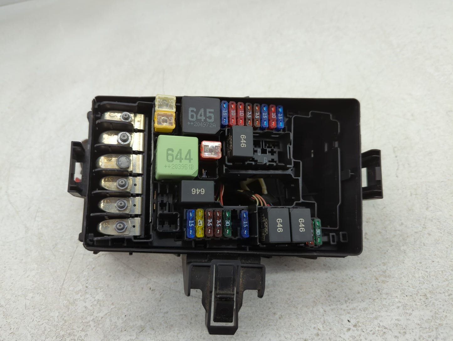 2015-2019 Volkswagen Golf Fusebox Fuse Box Panel Relay Module P/N:052654 X423D05 Fits Fits 2015 2016 2017 2018 2019 2020 202