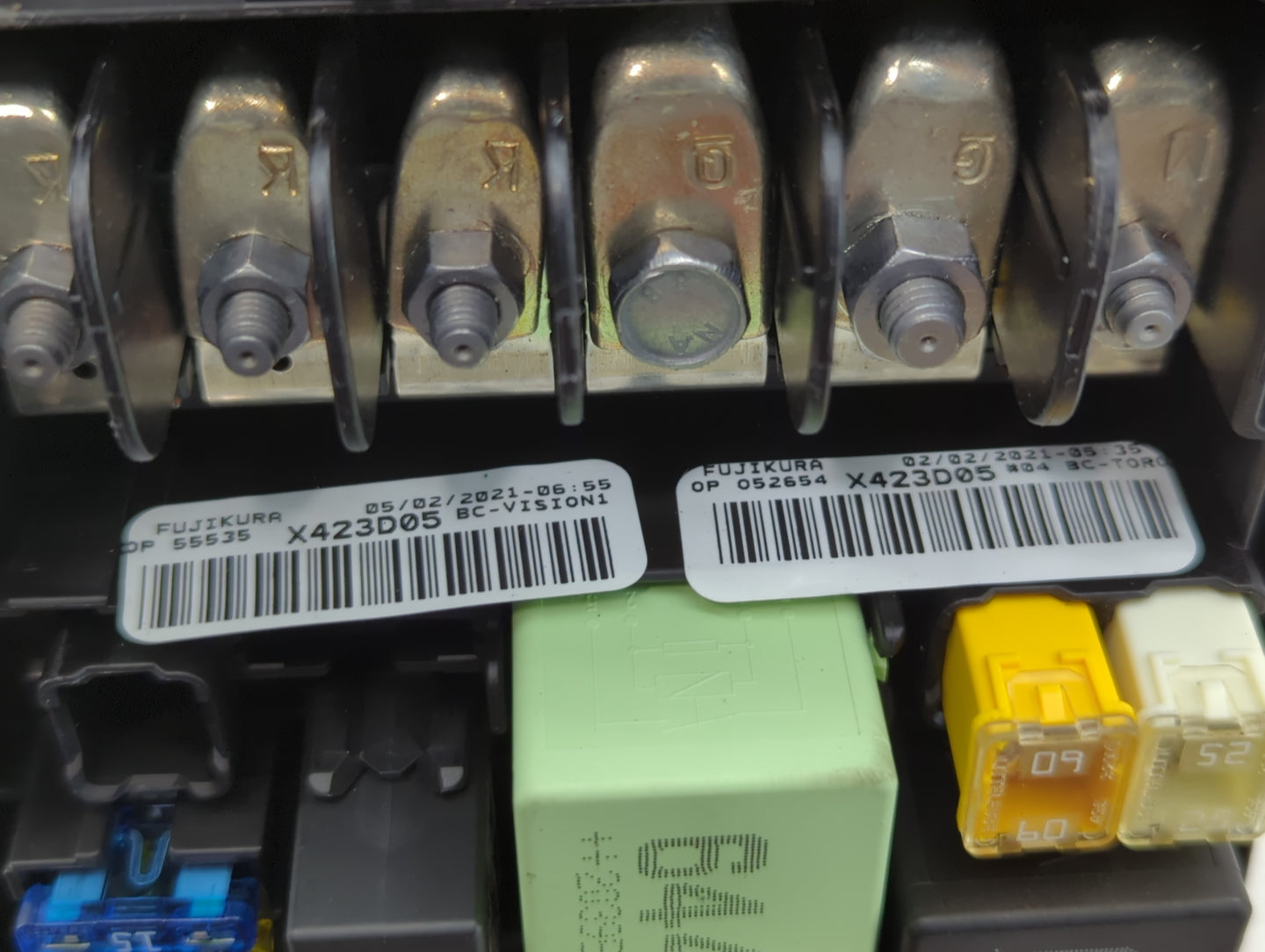 2015-2019 Volkswagen Golf Fusebox Fuse Box Panel Relay Module P/N:052654 X423D05 Fits Fits 2015 2016 2017 2018 2019 2020 202