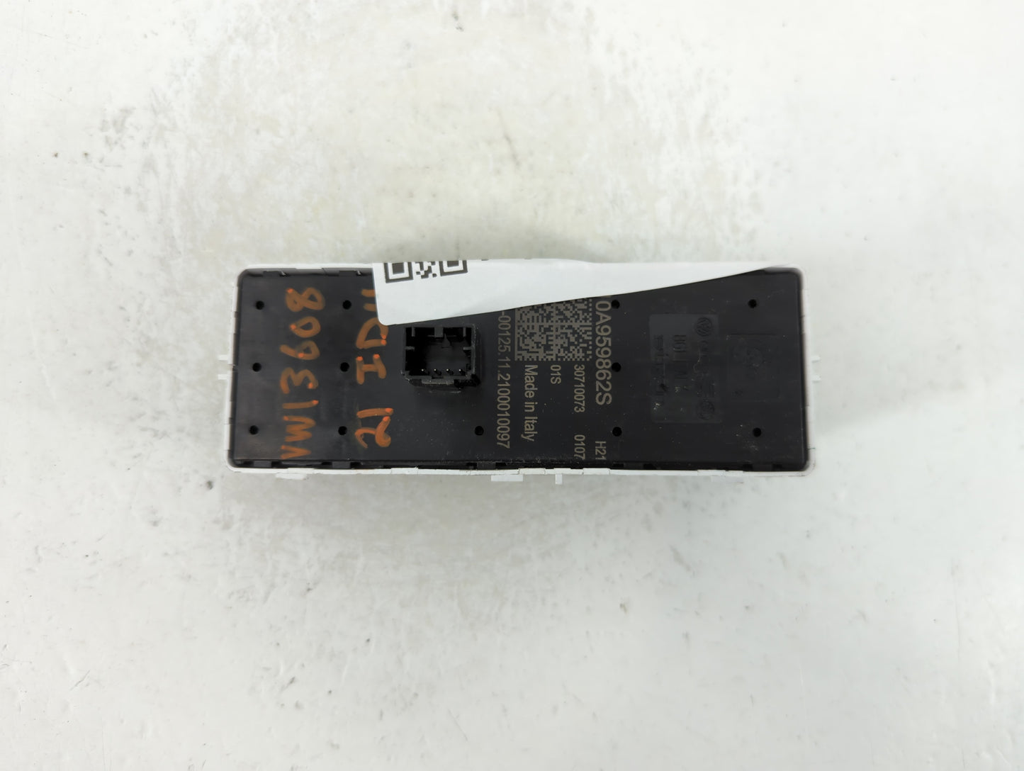 2021 Volkswagen id.4 Master Power Window Switch Replacement Driver Side Left Fits OEM Used Auto Parts - Oemusedautoparts1.co