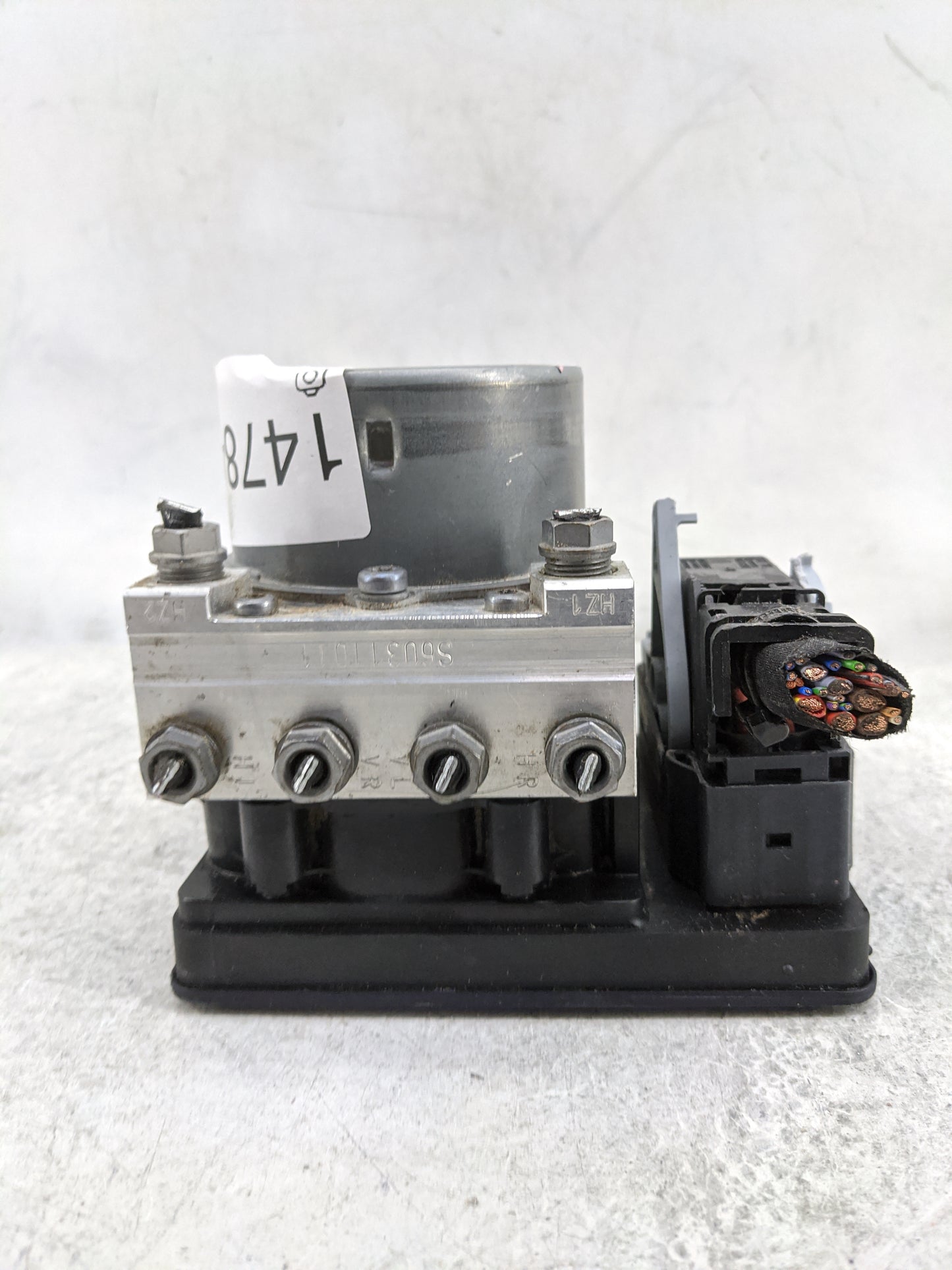 2021 Volkswagen Id4 ABS Pump Control Module Replacement P/N:1EA614517S 1EA614517, A014C479, A014D168 Fits OEM Used Auto Part