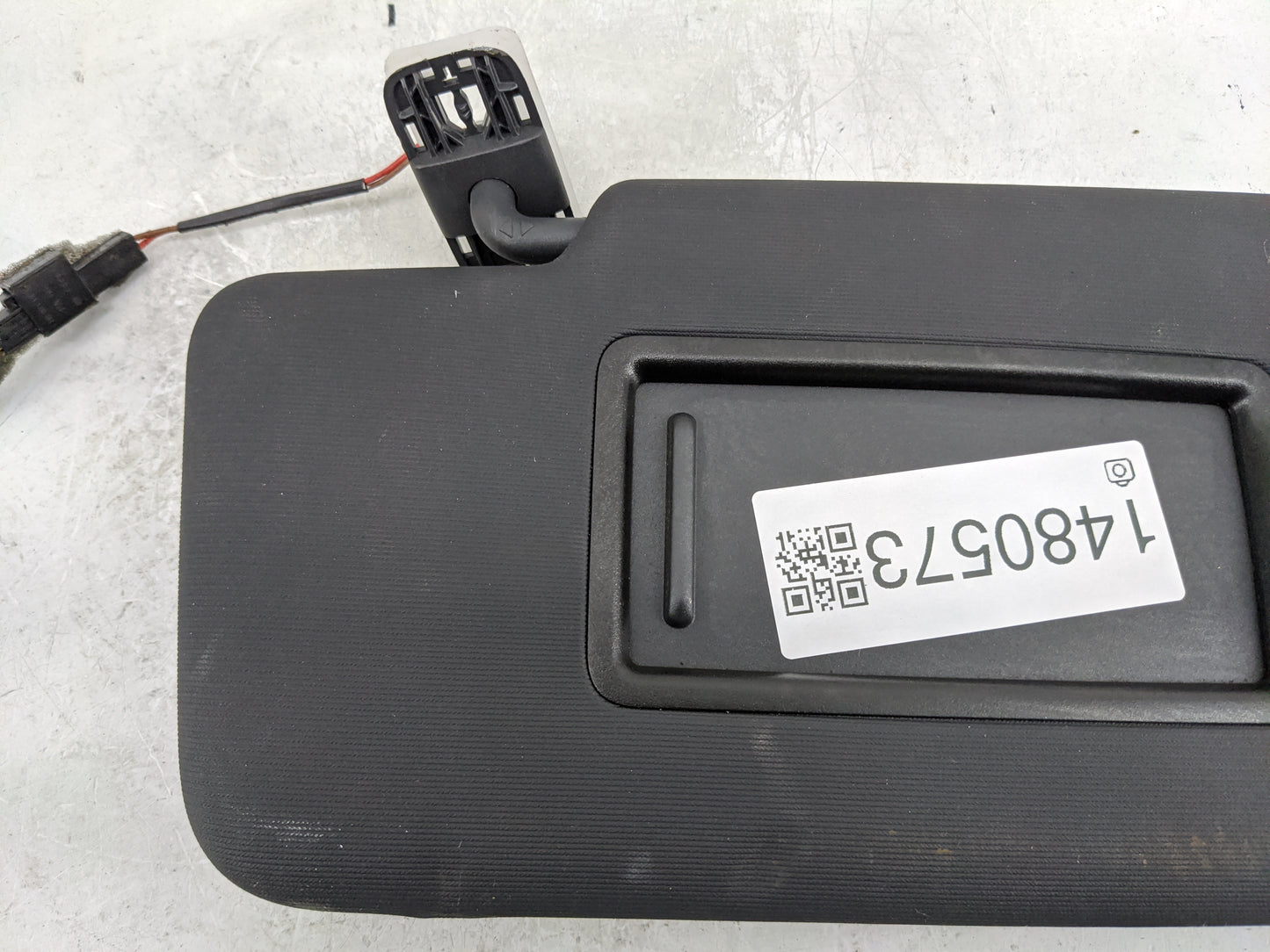 2021 Volkswagen Id4 Sun Visor Shade Replacement Driver Left Mirror Fits OEM Used Auto Parts - Oemusedautoparts1.com