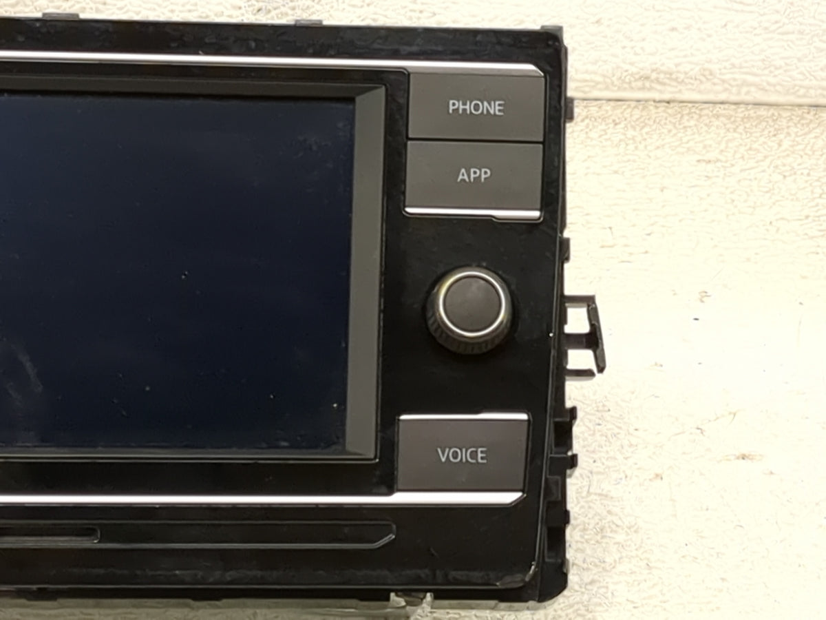2020-2021 Volkswagen Jetta Radio AM FM Cd Player Receiver Replacement P/N:2GC035869 L77VW2 Fits 2020 2021 OEM Used Auto Part