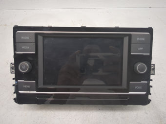 compare product 2020-2021 Volkswagen Jetta Radio AM FM Cd Player Receiver Replacement P/N:2GC 035 869 L77VW2, MEZ65793001 Fits Fits 2020 2021 OEM Used Auto Parts