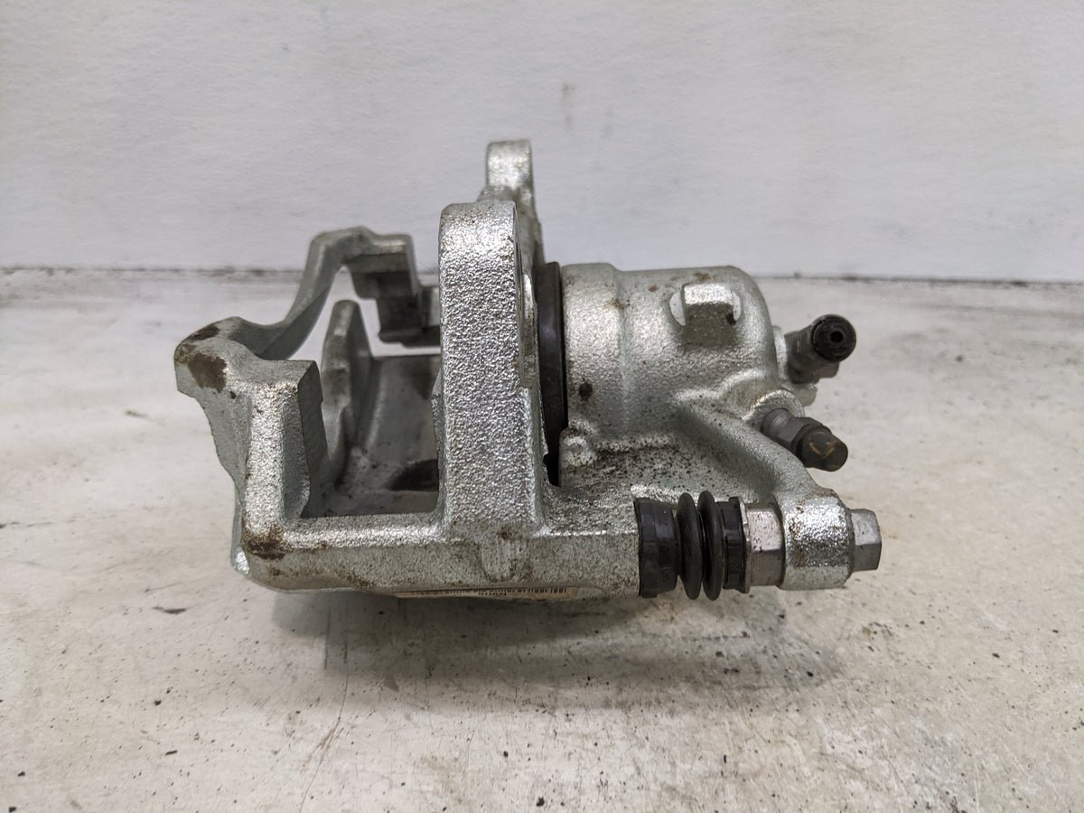 2021 Volkswagen Jetta Front Passenger Right Brake Caliper - Oemusedautoparts1.com