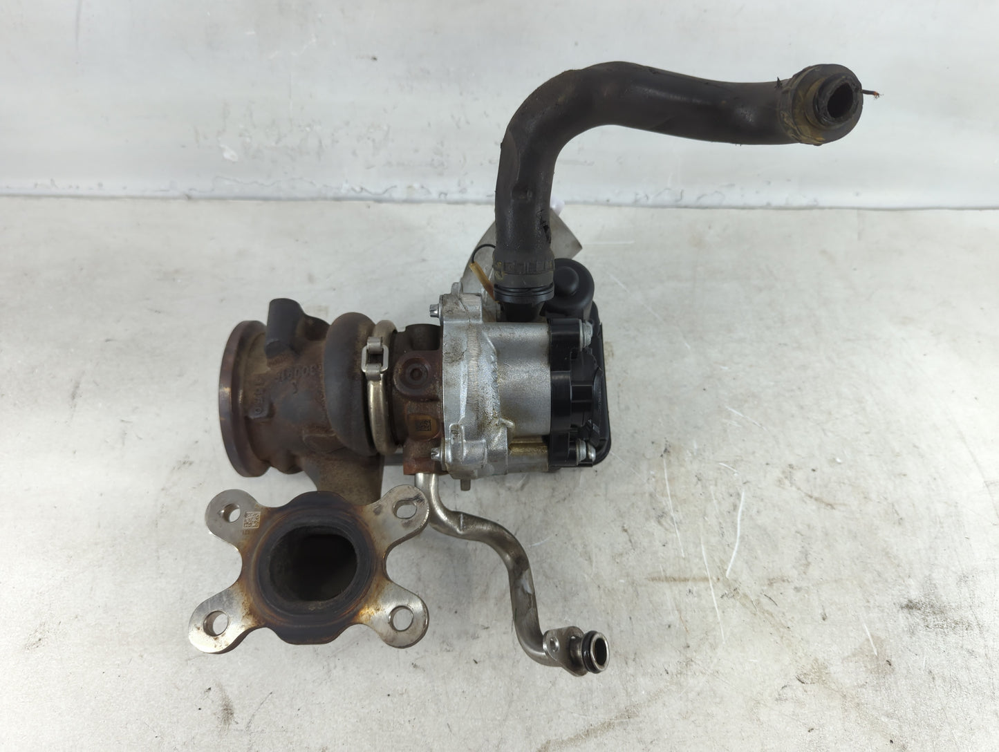 2019 Volkswagen Jetta Turbocharger Exhaust Manifold With Turbo Charger - Oemusedautoparts1.com