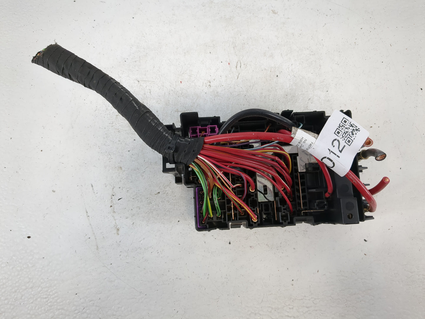 2012-2020 Volkswagen Passat Fusebox Fuse Box Panel Relay Module P/N:5C0 937 819L Fits OEM Used Auto Parts - Oemusedautoparts