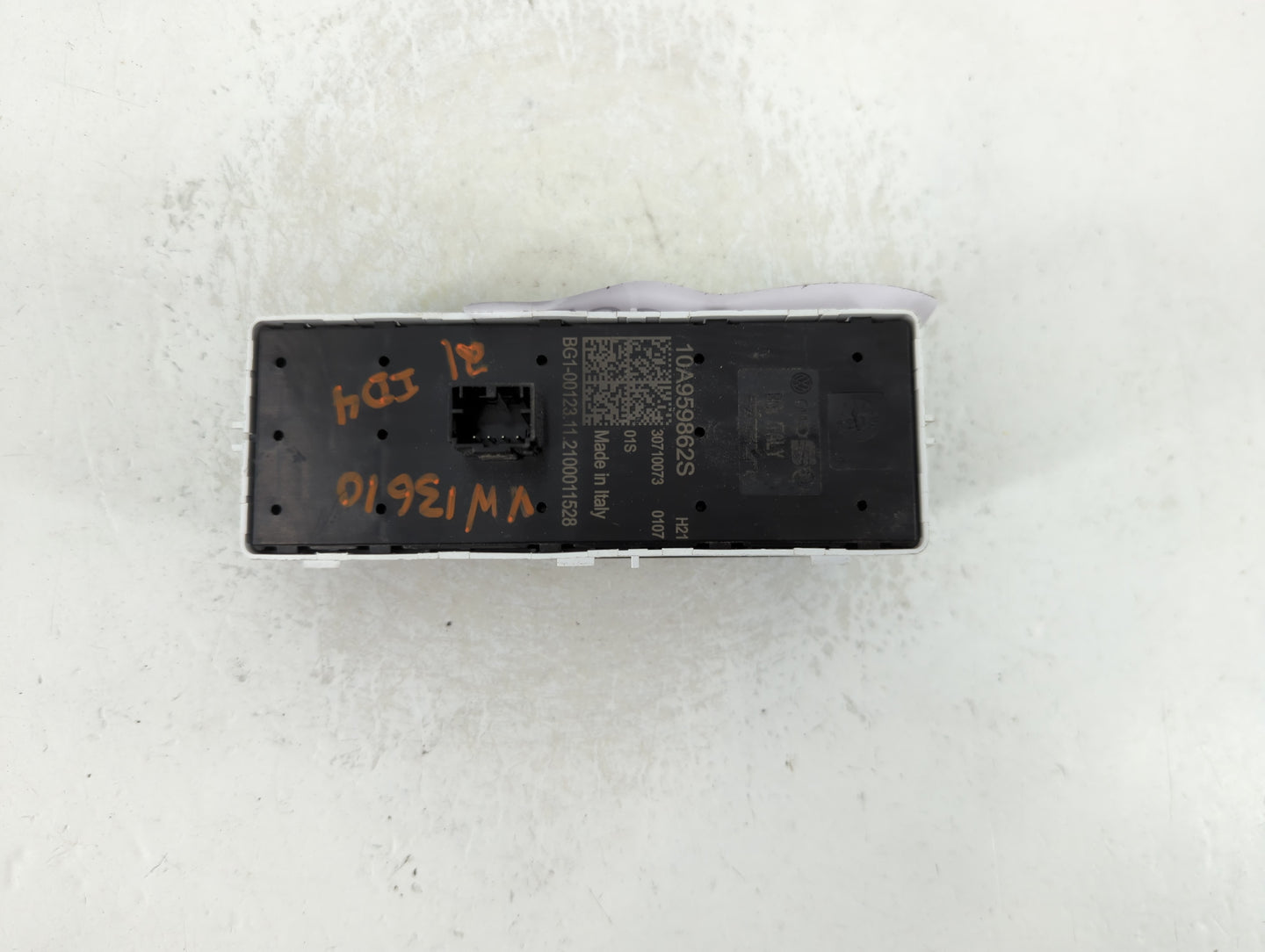 2006-2020 Volkswagen Passat Master Power Window Switch Replacement Driver Side Left P/N:10A959862S Fits OEM Used Auto Parts 