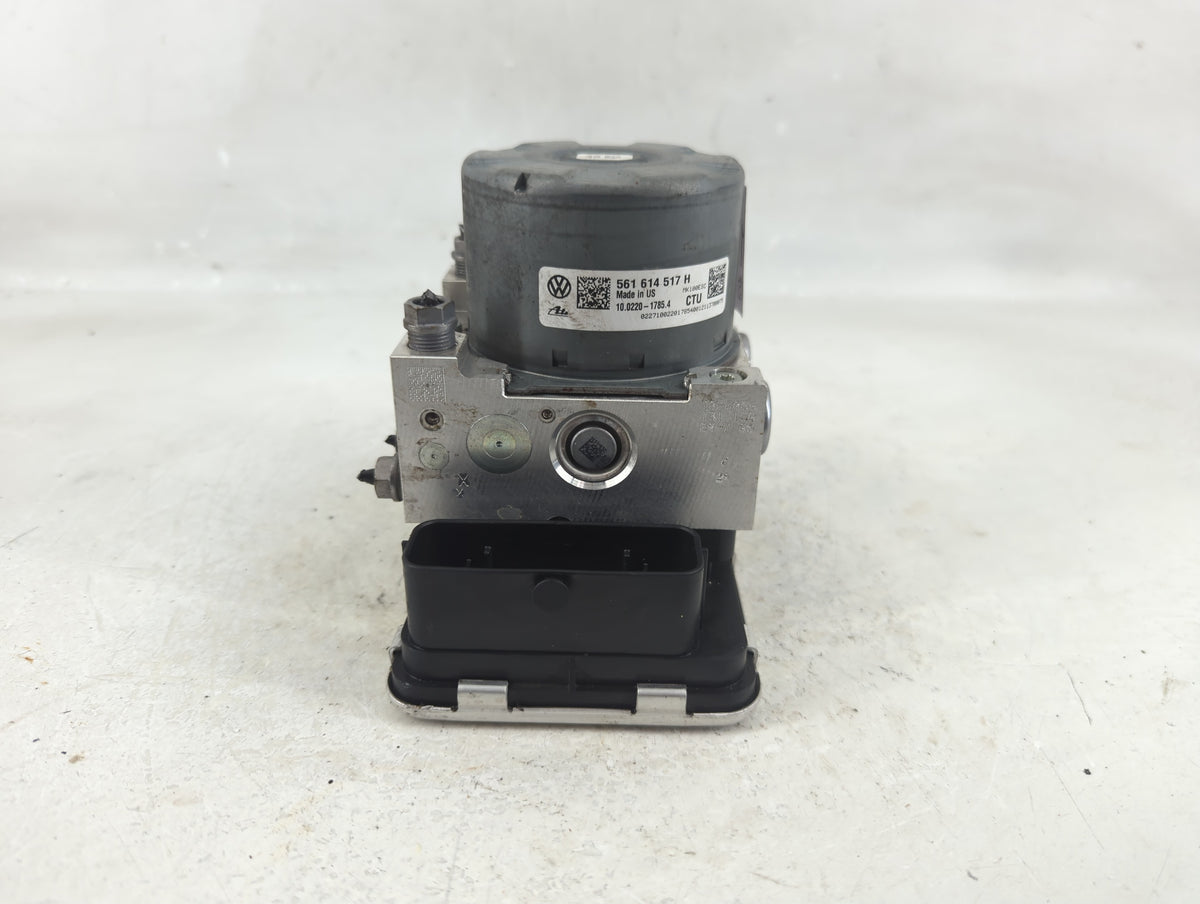 2020 Volkswagen Passat Anti-Lock Brake ABS Pump Module Actuator OEM P/N:561 614 517 H Fits OEM Used Auto Parts - Oemusedauto