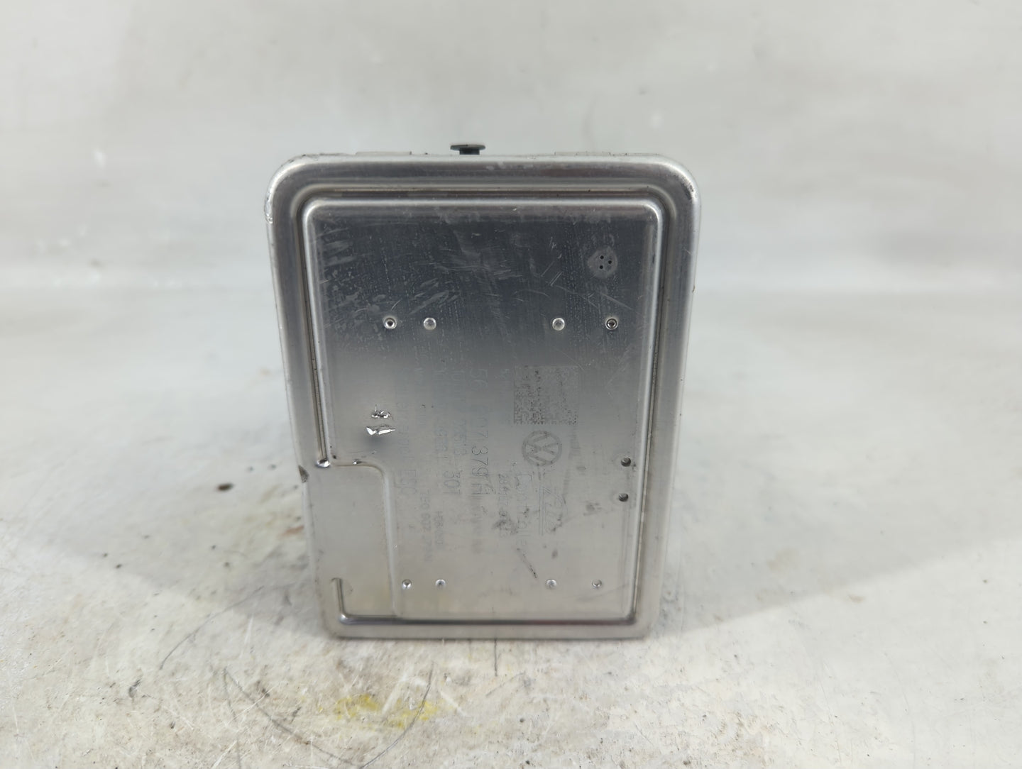 2020 Volkswagen Passat ABS Pump Control Module Replacement P/N:561 614 517 H Fits OEM Used Auto Parts - Oemusedautoparts1.co
