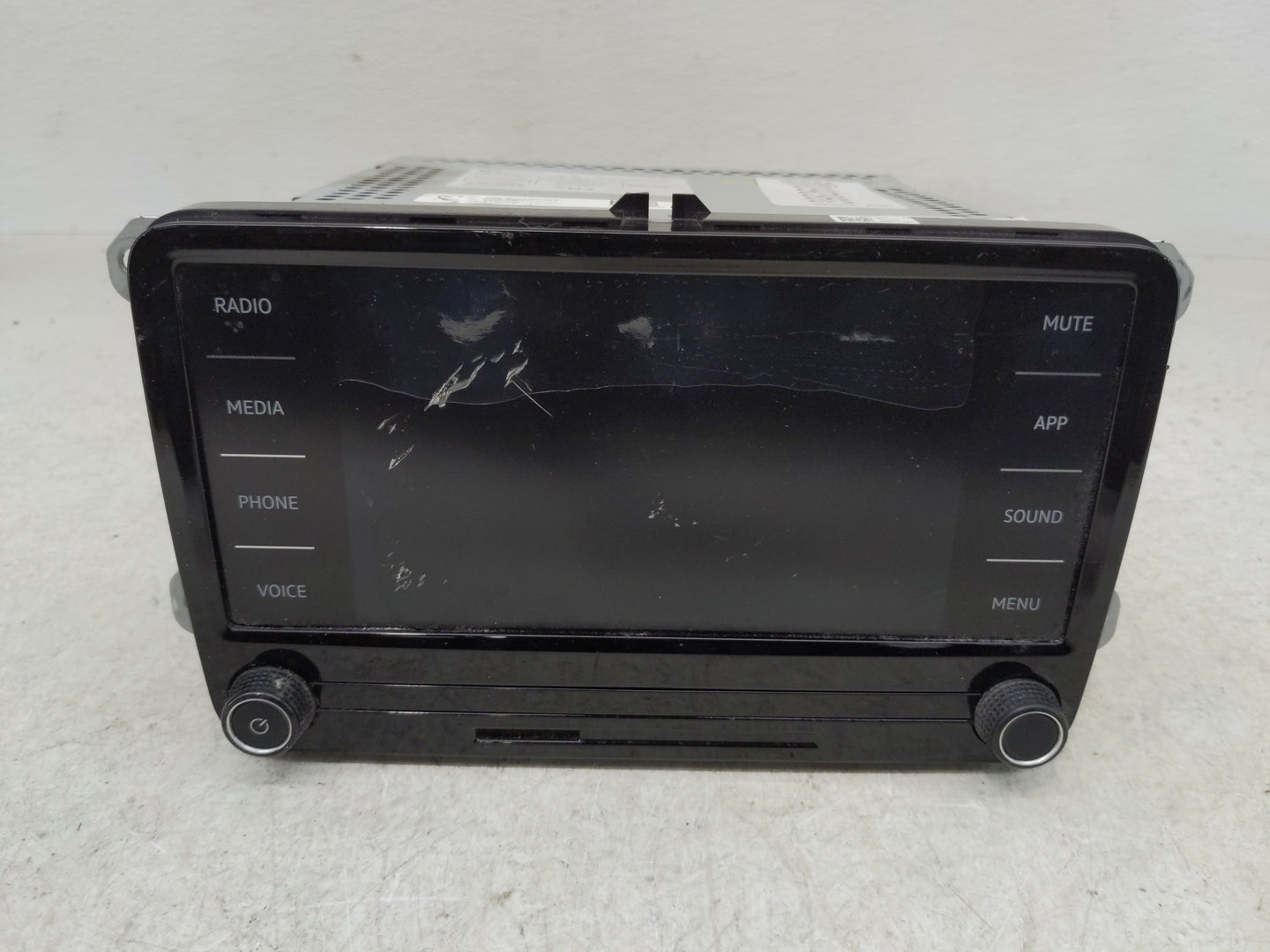 2020 Volkswagen Passat Radio AM FM Cd Player Receiver Replacement P/N:5C0 035 200 F Fits OEM Used Auto Parts - Oemusedautopa