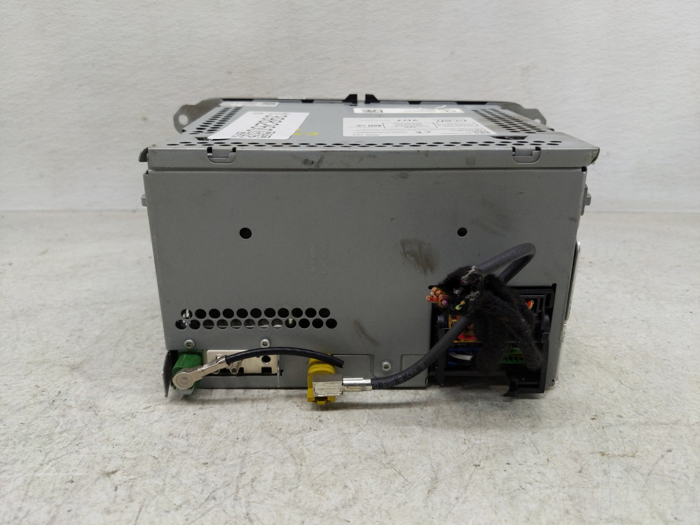2020 Volkswagen Passat Radio AM FM Cd Player Receiver Replacement P/N:5C0 035 200 F Fits OEM Used Auto Parts - Oemusedautopa