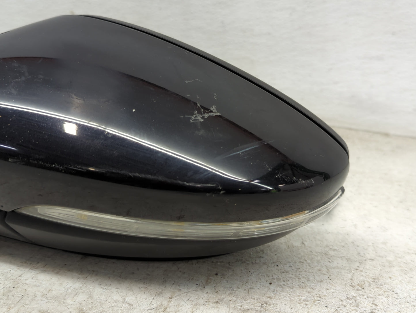2016-2020 Volkswagen Passat Driver Side View Mirror - Left Door Mirror OEM Used - Oemusedautoparts1.com