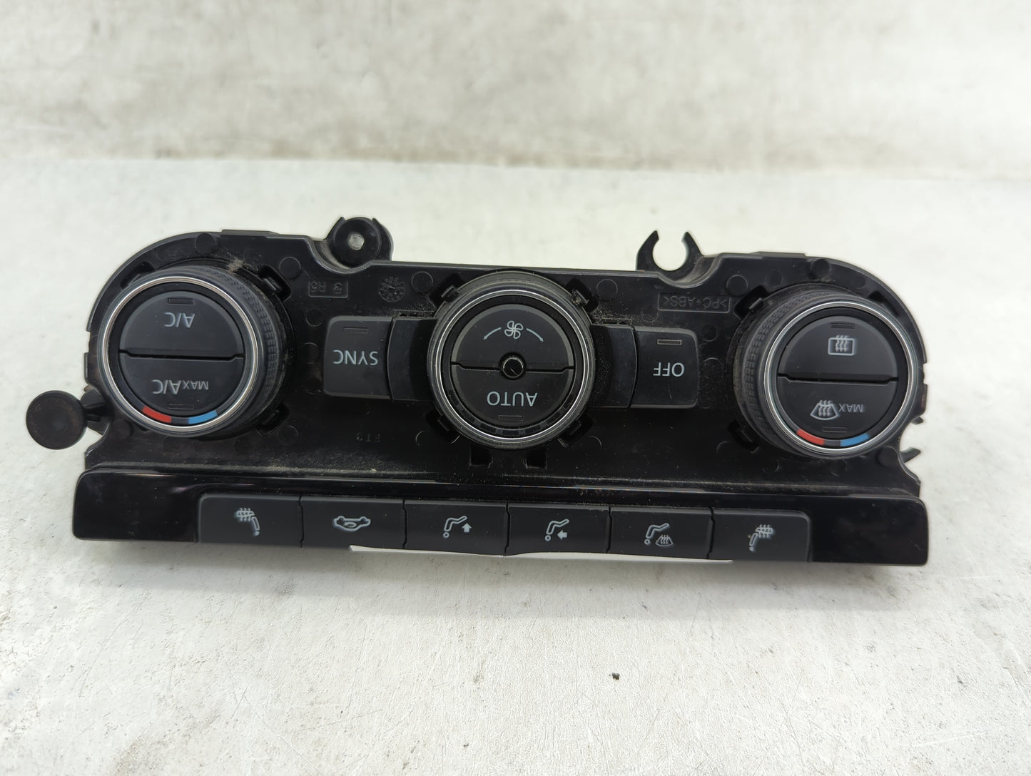 2020 Volkswagen Passat Climate Control Module Temperature AC/Heater Replacement P/N:561907044BH 5HB012344-12 Fits OEM Used A