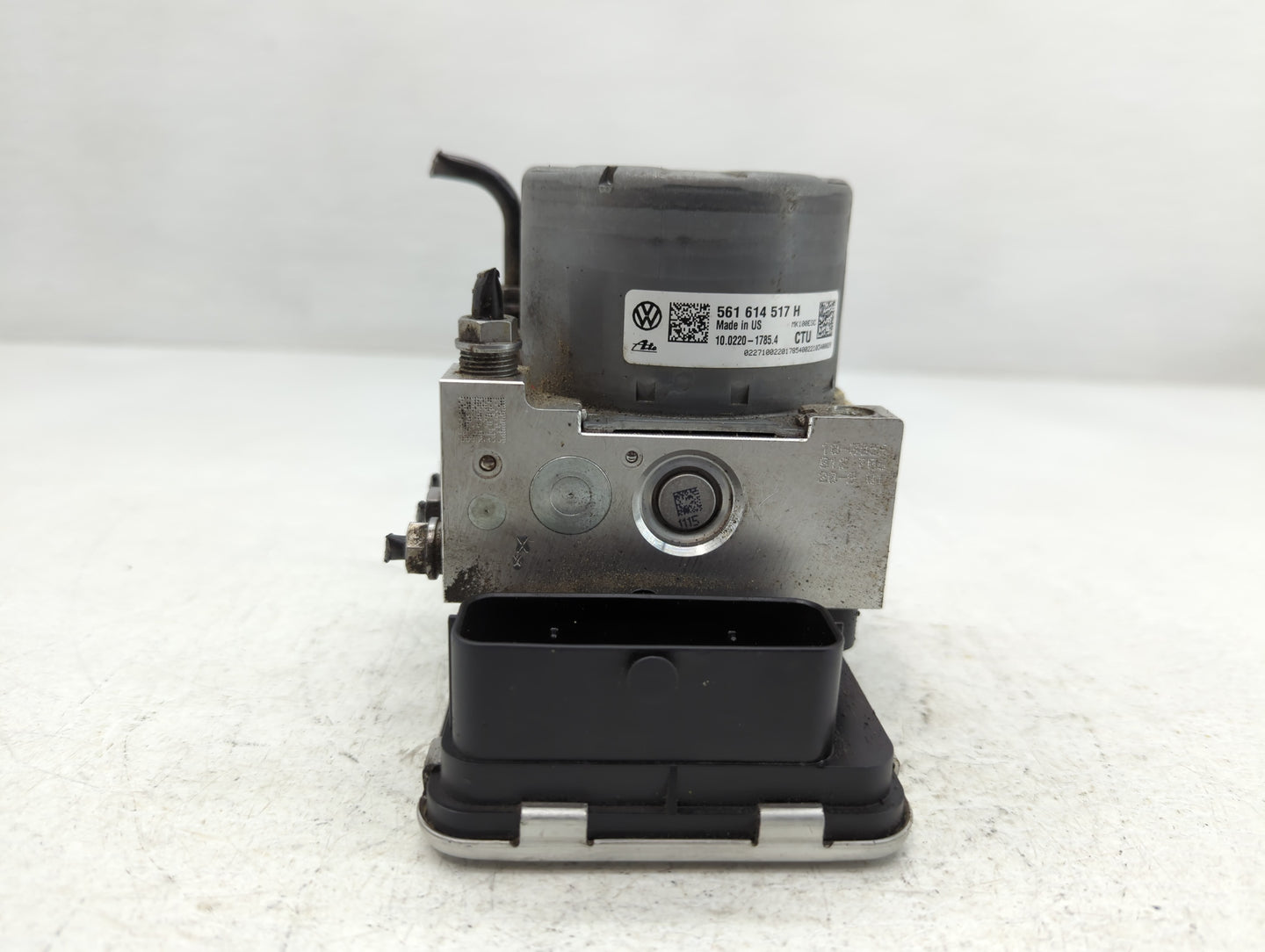 2020 Volkswagen Passat ABS Pump Control Module Replacement P/N:561 614 517 H Fits OEM Used Auto Parts - Oemusedautoparts1.co
