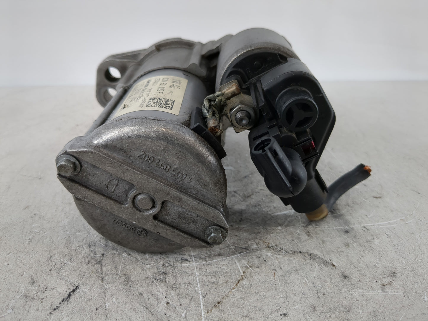 2021-2022 Volkswagen Tiguan Car Starter Motor Solenoid OEM P/N:02M 911 022 F Fits Fits 2020 2021 2022 OEM Used Auto Parts - 