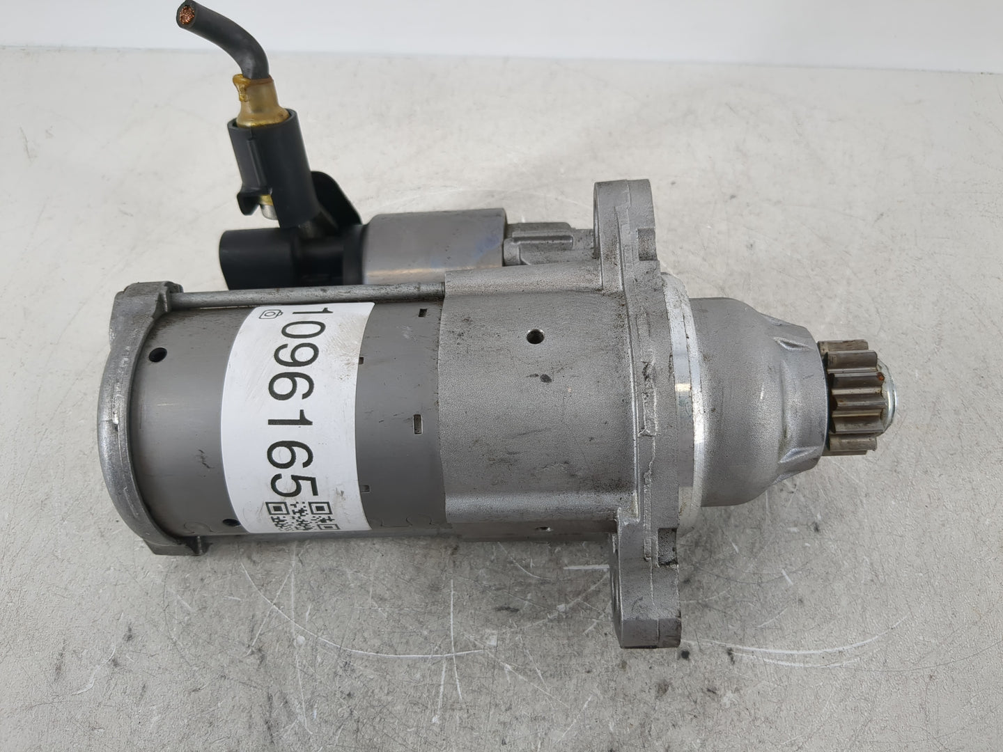 2018-2022 Volkswagen Tiguan Car Starter Motor Solenoid OEM P/N:02M 911 022 F Fits Fits 2018 2019 2020 2021 2022 OEM Used Aut