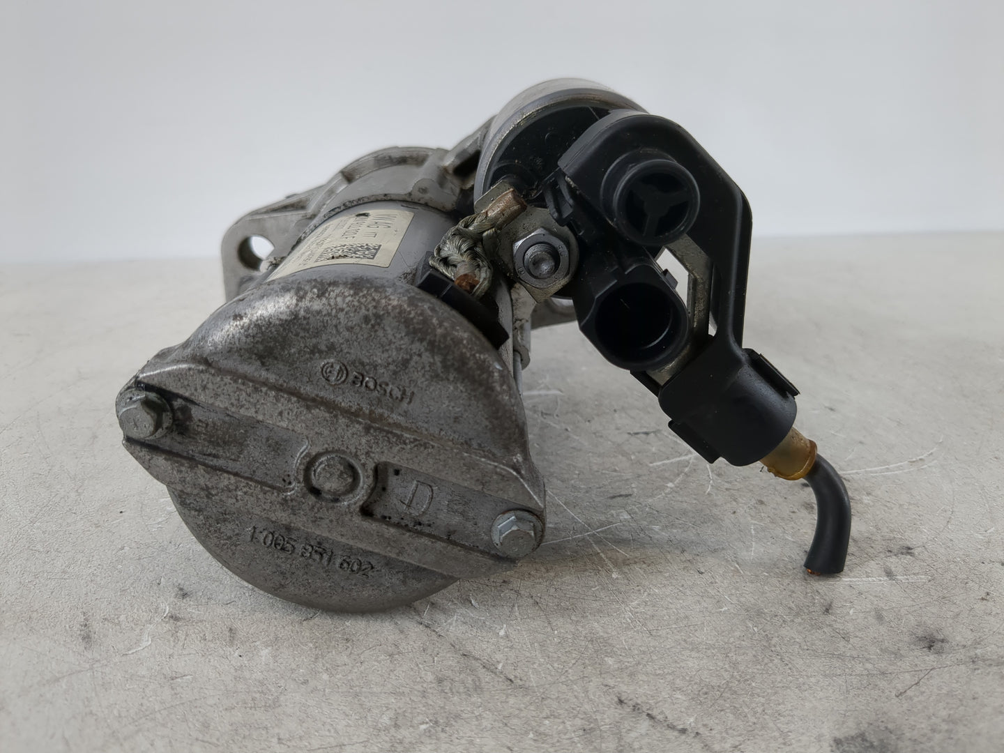 2018-2022 Volkswagen Tiguan Car Starter Motor Solenoid OEM P/N:02M 911 022 F Fits Fits 2018 2019 2020 2021 2022 OEM Used Aut
