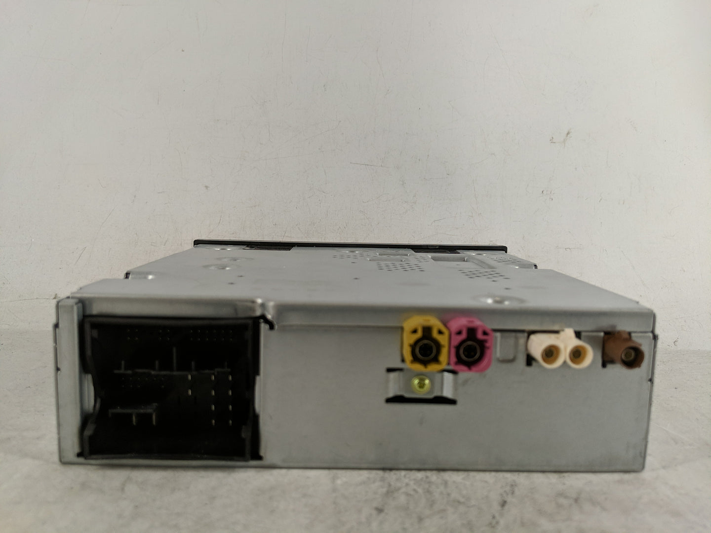 2018-2021 Volkswagen Tiguan Radio AM FM Cd Player Receiver Replacement P/N:3G5 035 842 Fits Fits 2018 2019 2020 2021 OEM Use