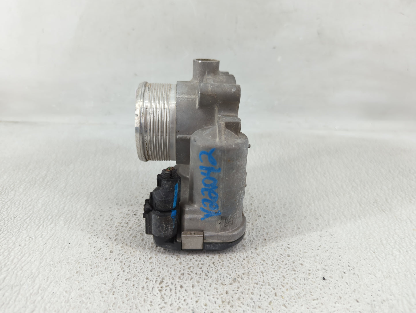 2018-2022 Volkswagen Tiguan Throttle Body P/N:06K 133 062 AN Fits Fits 2018 2019 2020 2021 2022 OEM Used Auto Parts - Oemuse